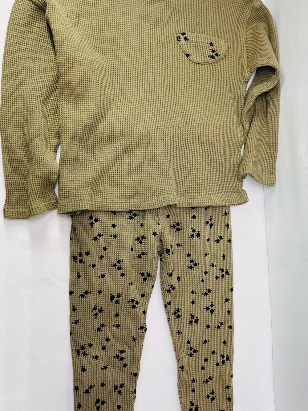 Waffle Knit Two-Piece Loungewear‎ Set in Olive with Black Flower Print
